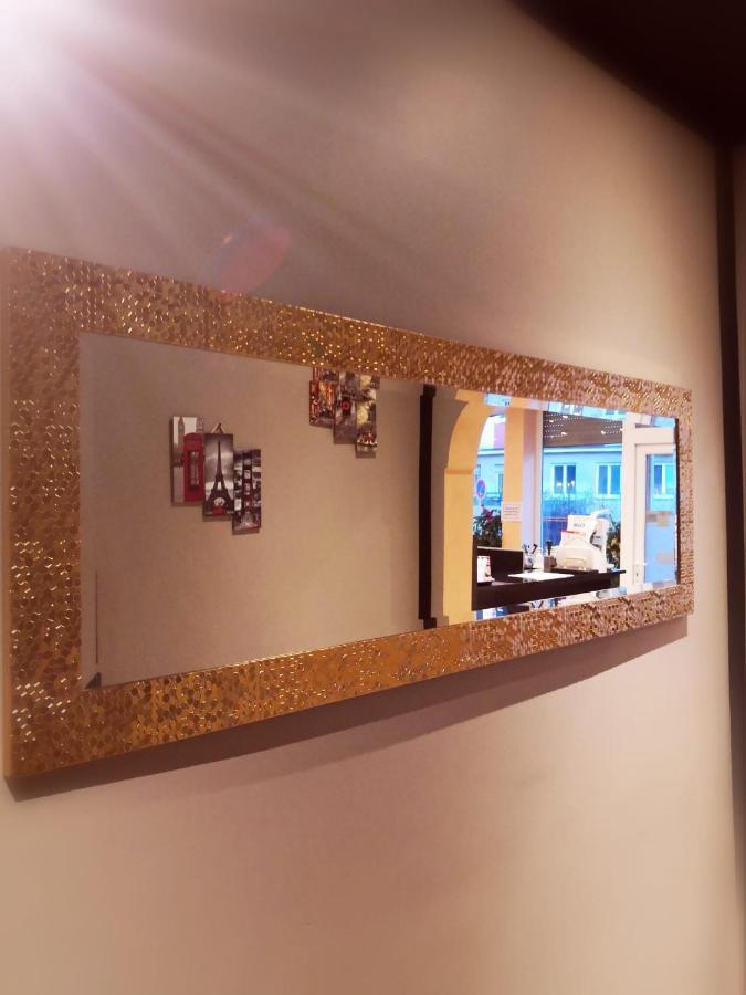 Elifim Hotel Berlin Bagian luar foto